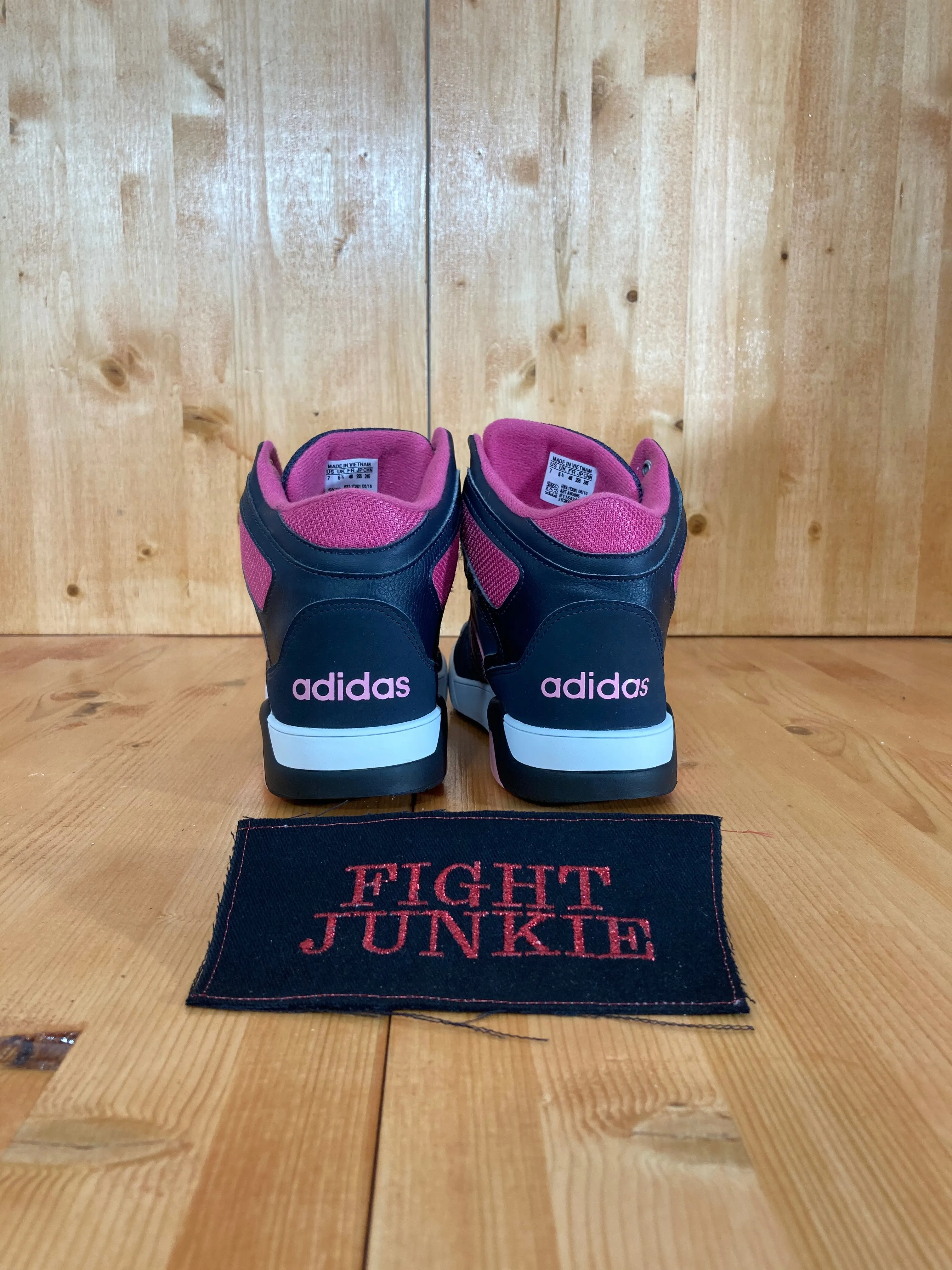 Adidas NEO BB9TIS Retro Style Youth Size 7 High Top Shoes Sneakers