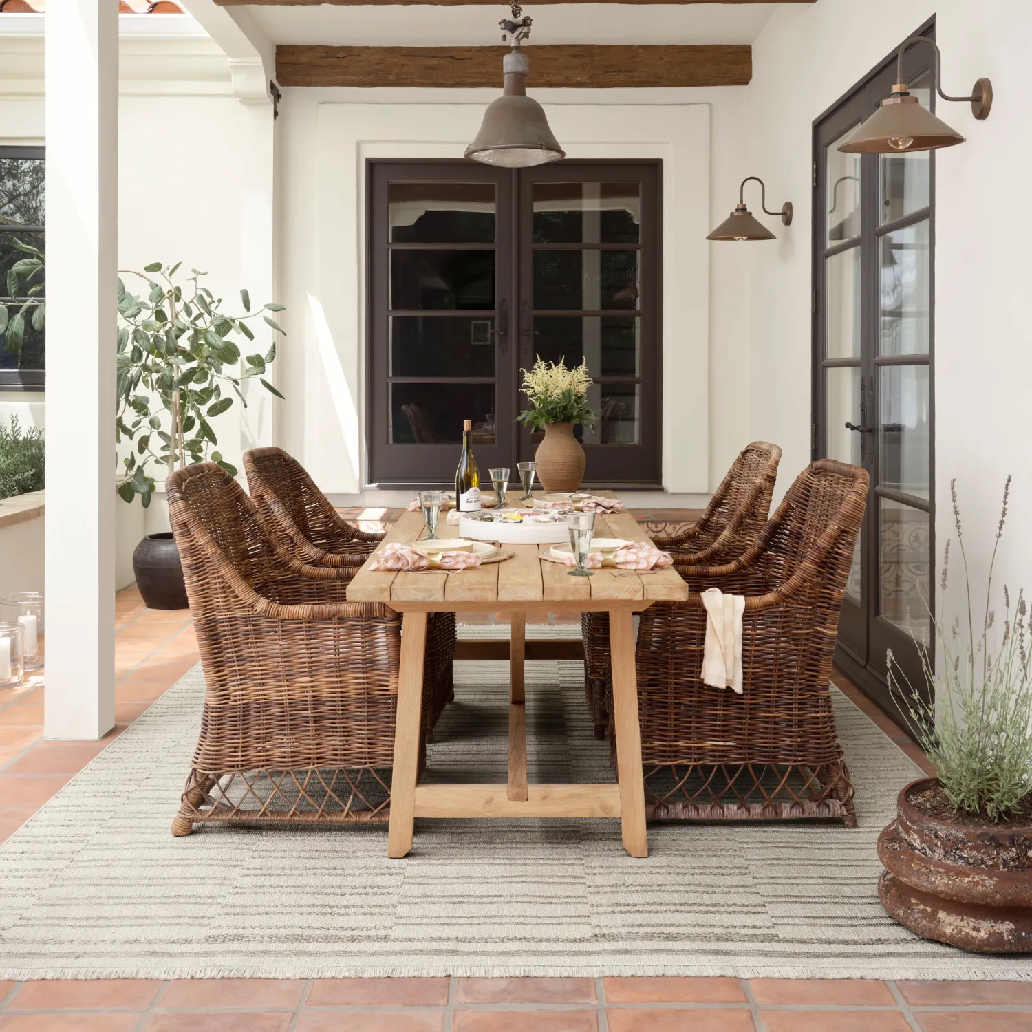 Amber Lewis x Loloi Malibu-03 Ivory/Dove Outdoor Rug
