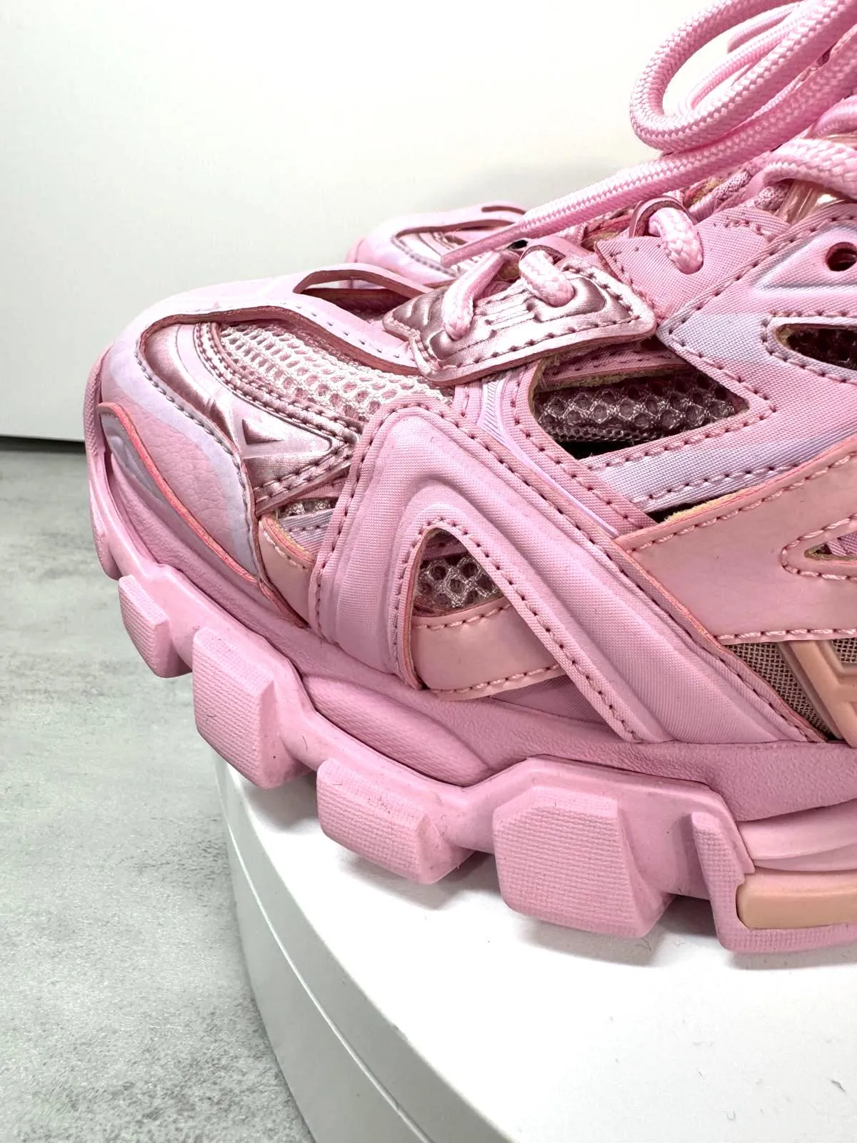 BALENCIAGA TRACK 2.0 SNEAKERS