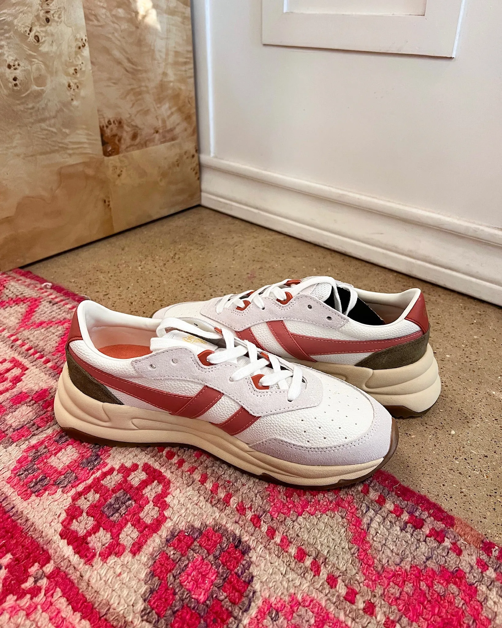 Gola Classics Saturn Sneakers for Women in White/Coral Pink/Khaki Sneakers