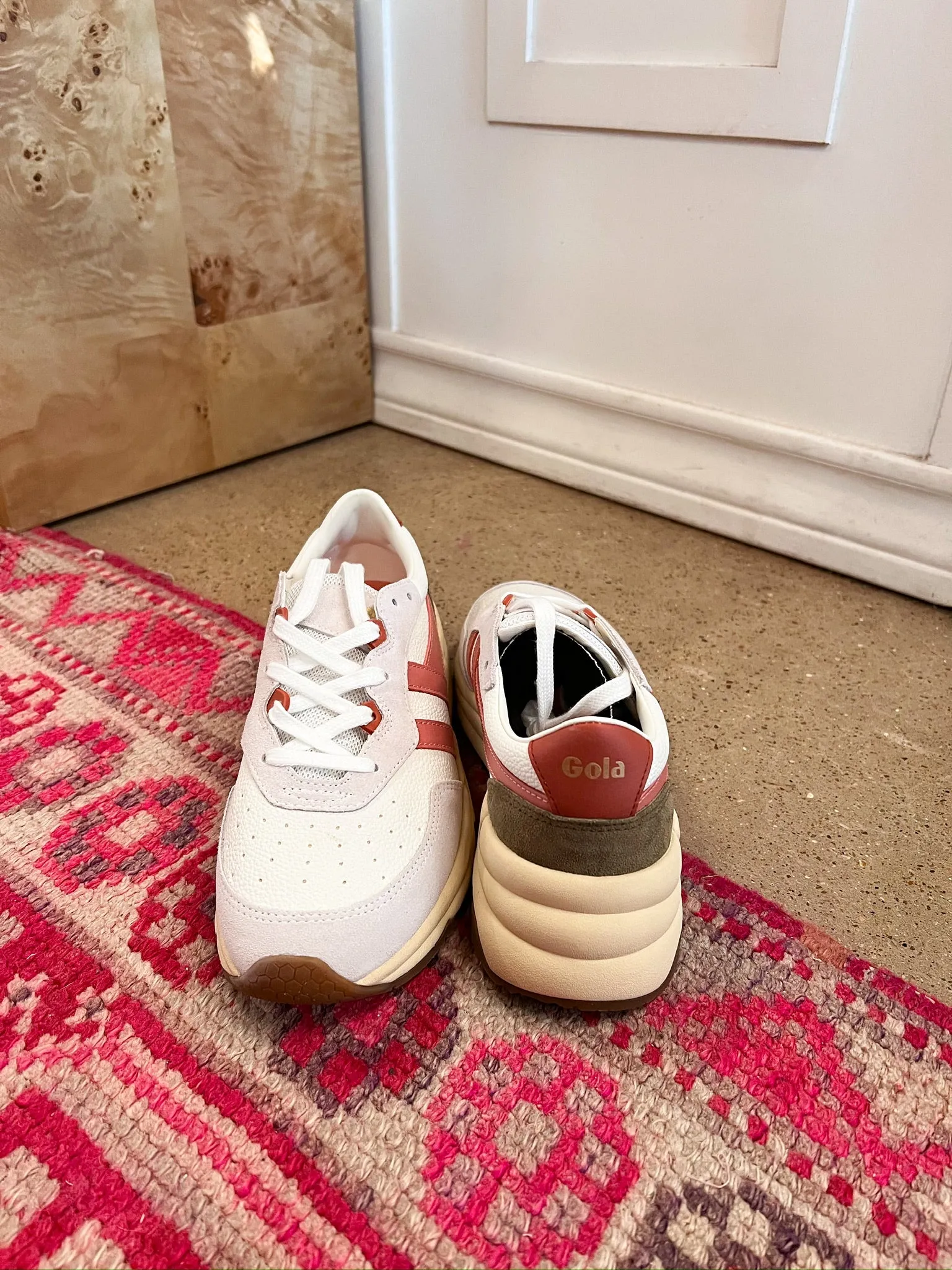 Gola Classics Saturn Sneakers for Women in White/Coral Pink/Khaki Sneakers