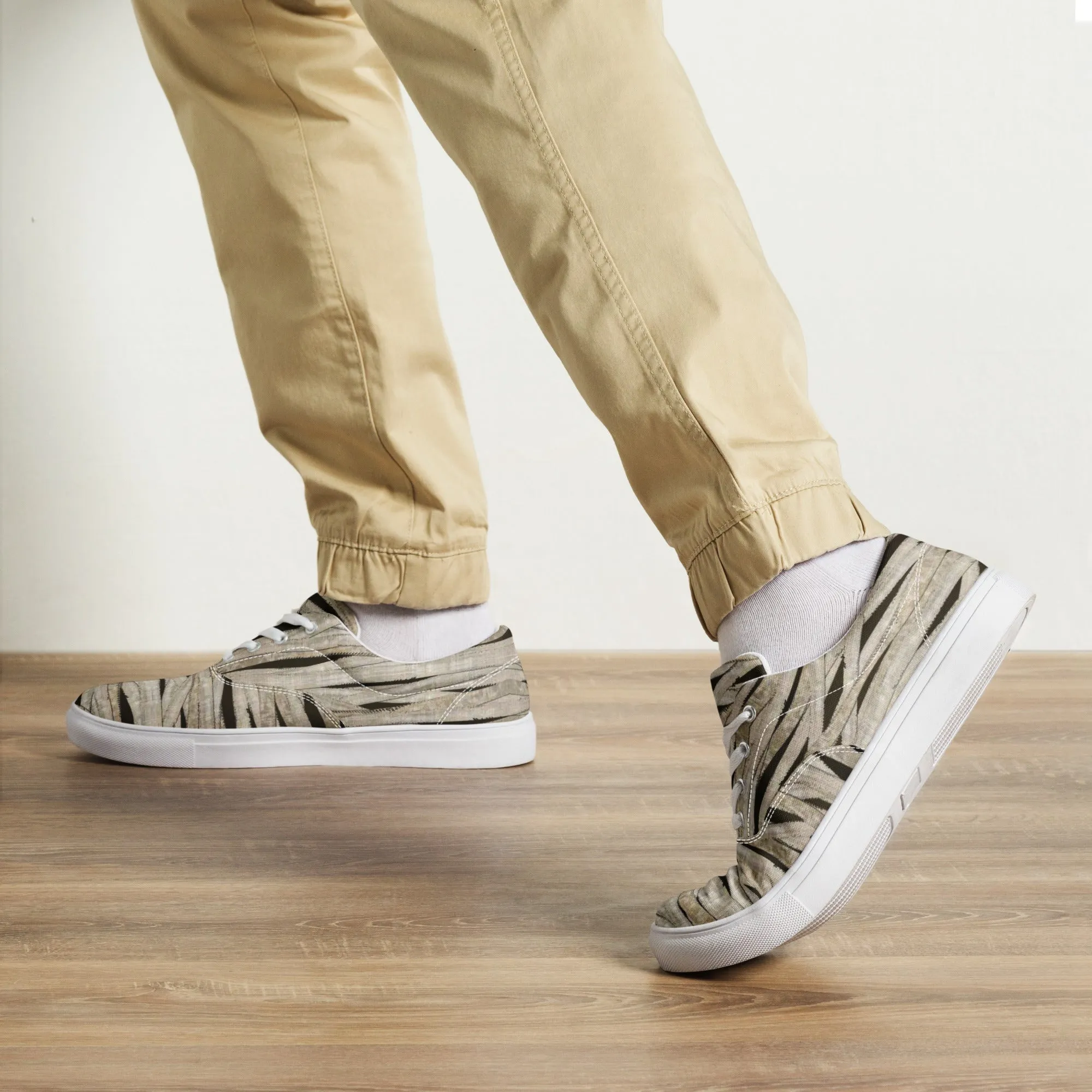 Mummy Wraps Men’s Lace-up Canvas Shoes