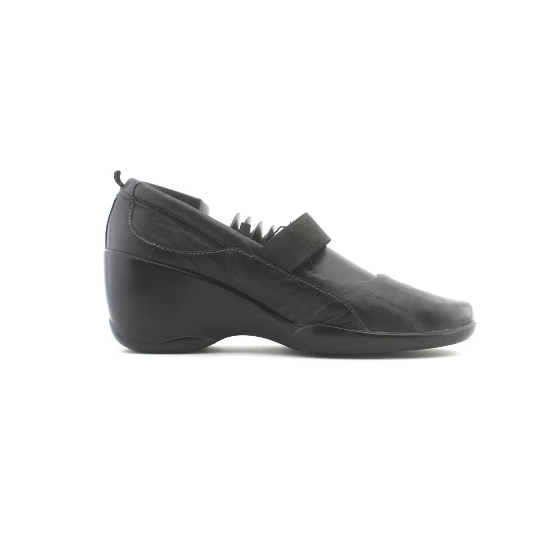 NATURALIZER COMFORT