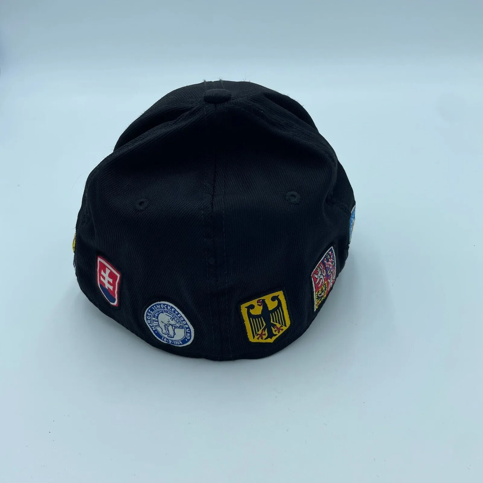 Nike Legacy World Hockey Champions Under 20/ 2011 Cap Sz: S/M