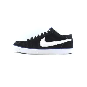 NIKE MRTYR