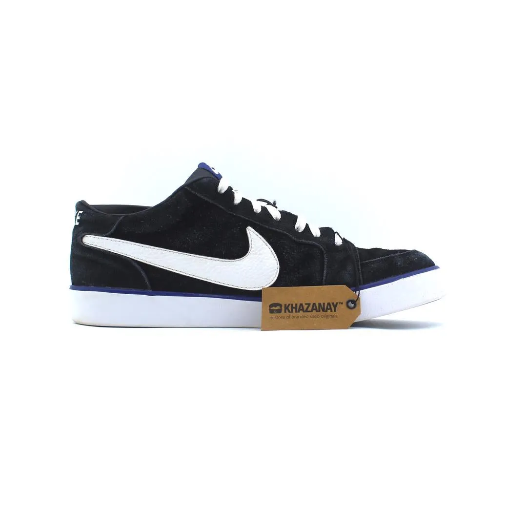 NIKE MRTYR