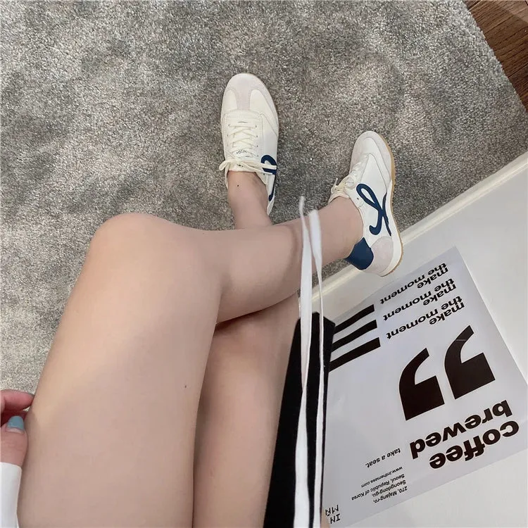 Spring and Fall Comfortable Breathable Walking Shoes Retro Shoes Flat Casual Shoes Women's Lightweight Classic Sneakers