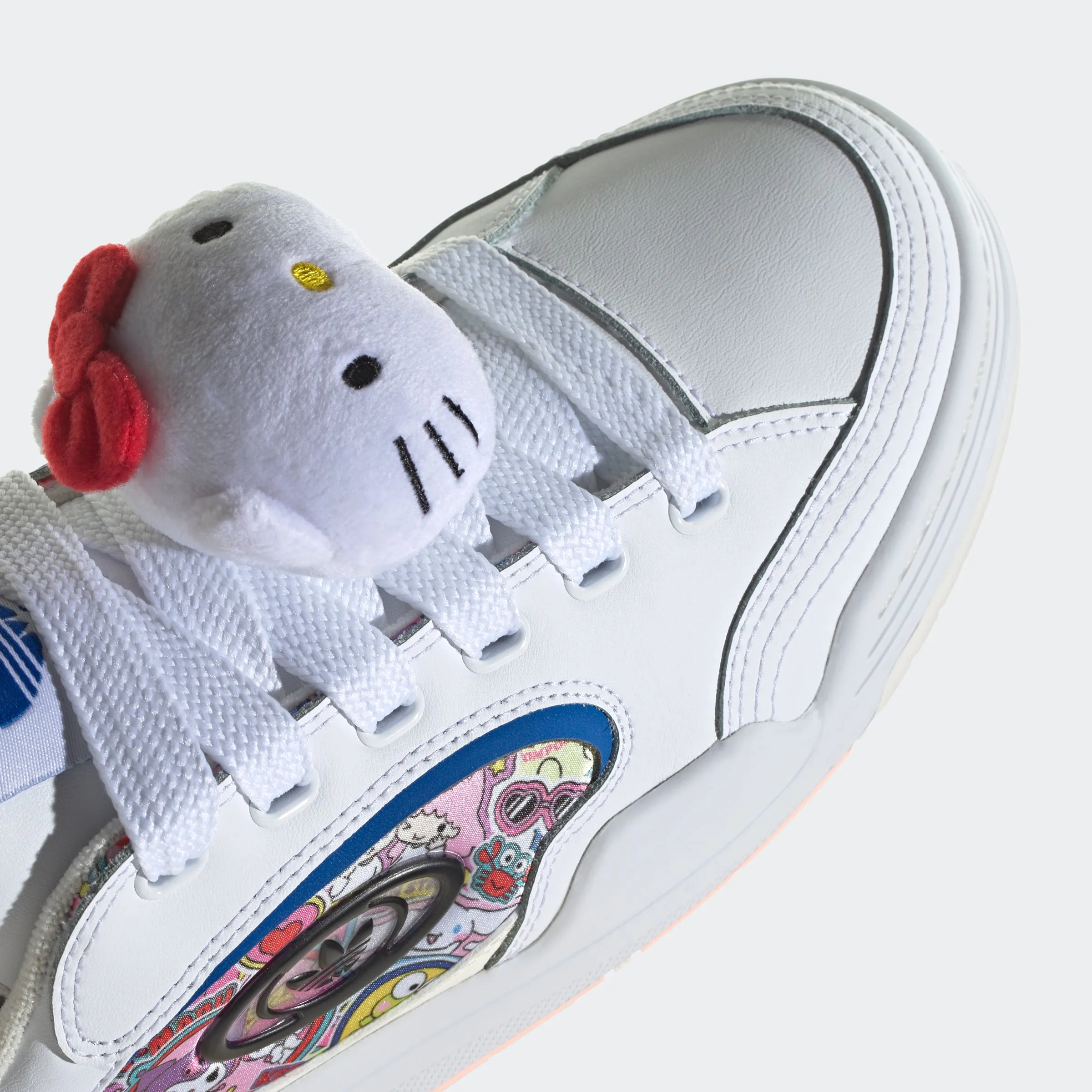Women's adidas Originals Hello Kitty Adi2000 X Shoes