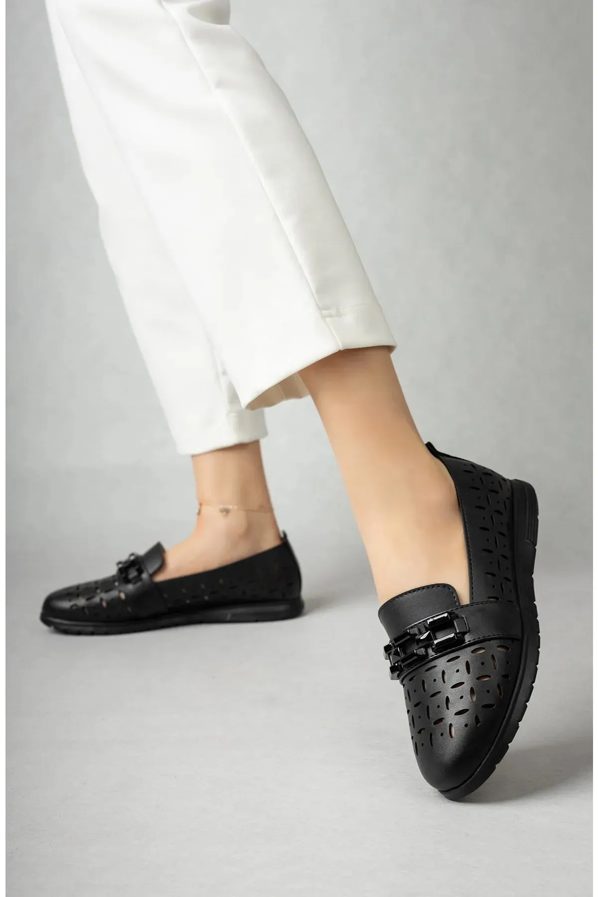Women's Leather Lightweight Comfortable Black Ballerina